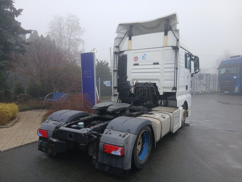 MAN TGX18.440 XLX - Nyergesvontató: 5 kép. MAN TGX18.440 XLX - Nyergesvontató: 5 kép.