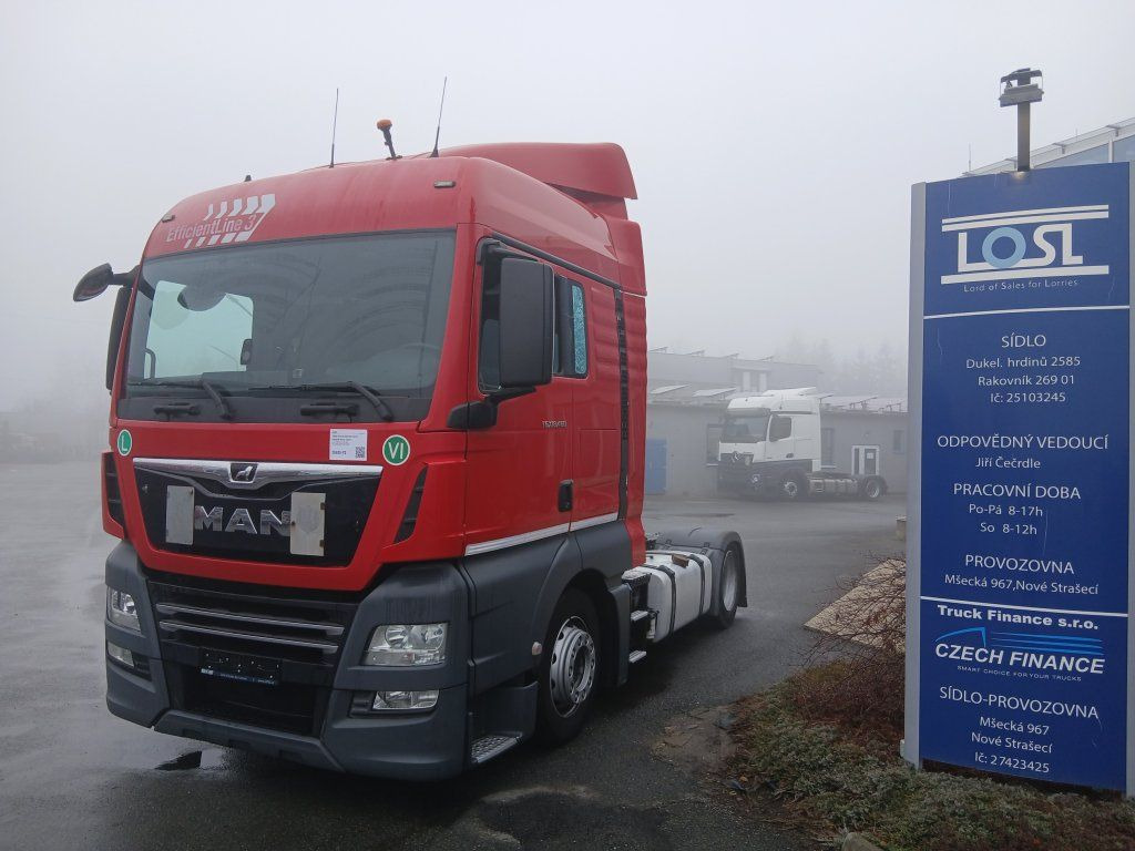 MAN TGX18.460 EURO 6 MEGA/lowdeck NEW TACHO RETARDER - Nyergesvontató: 1 kép. MAN TGX18.460 EURO 6 MEGA/lowdeck NEW TACHO RETARDER - Nyergesvontató: 1 kép.