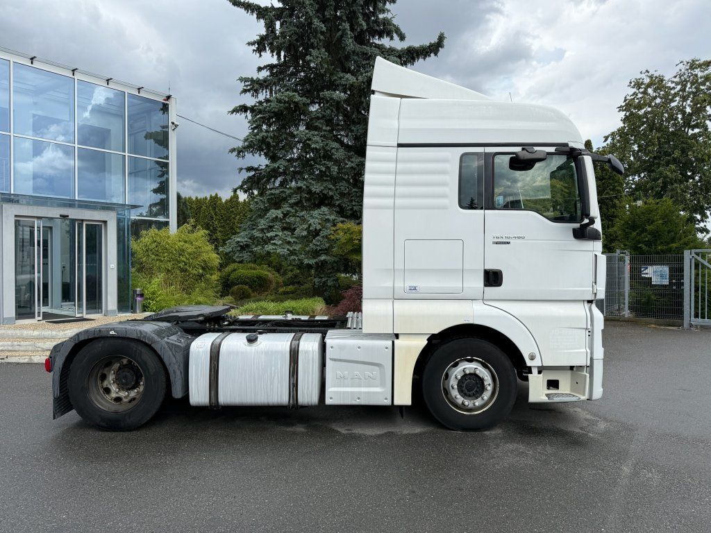 MAN TGX18.480 EURO 6 - Nyergesvontató: 3 kép. MAN TGX18.480 EURO 6 - Nyergesvontató: 3 kép.