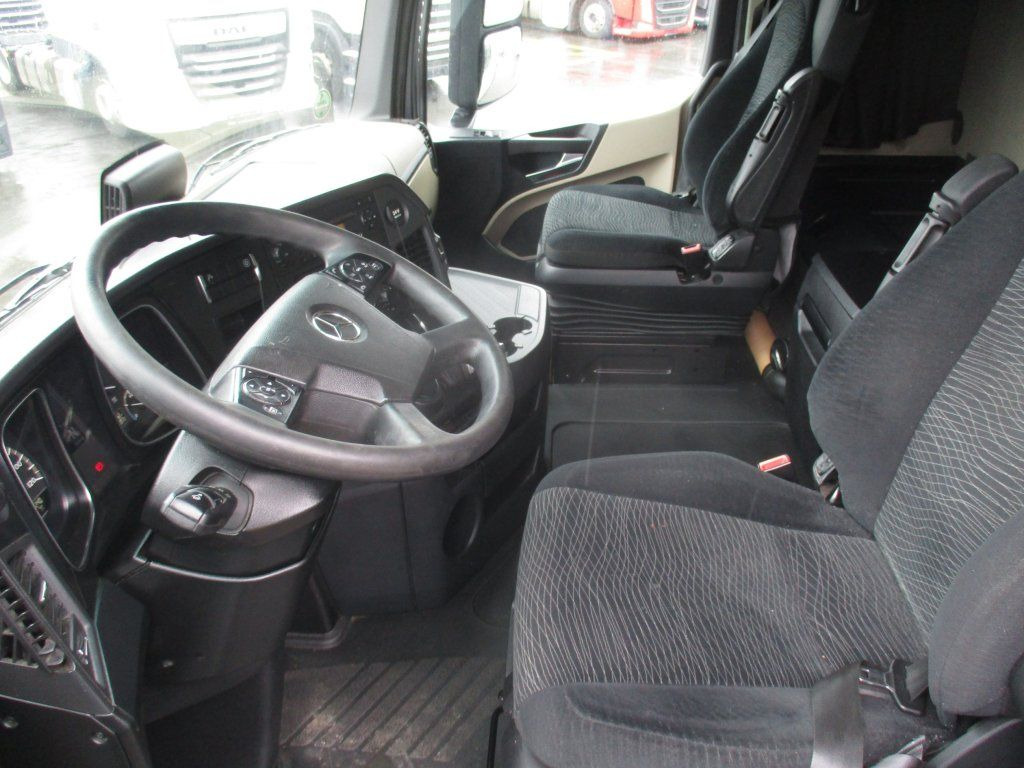 Nyergesvontató Mercedes-Benz 1845 Actros EURO 6 MEGA/lowdeck: 10 kép.