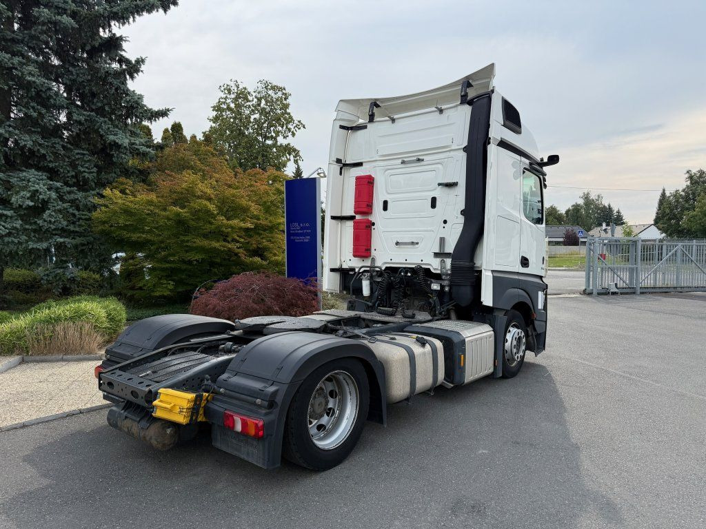Mercedes-Benz 1845 Actros EURO 6 MEGA/lowdeck - Nyergesvontató: 4 kép. Mercedes-Benz 1845 Actros EURO 6 MEGA/lowdeck - Nyergesvontató: 4 kép.