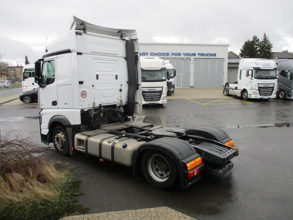 Mercedes-Benz 1845 Actros EURO 6 MEGA/lowdeck - Nyergesvontató: 5 kép. Mercedes-Benz 1845 Actros EURO 6 MEGA/lowdeck - Nyergesvontató: 5 kép.