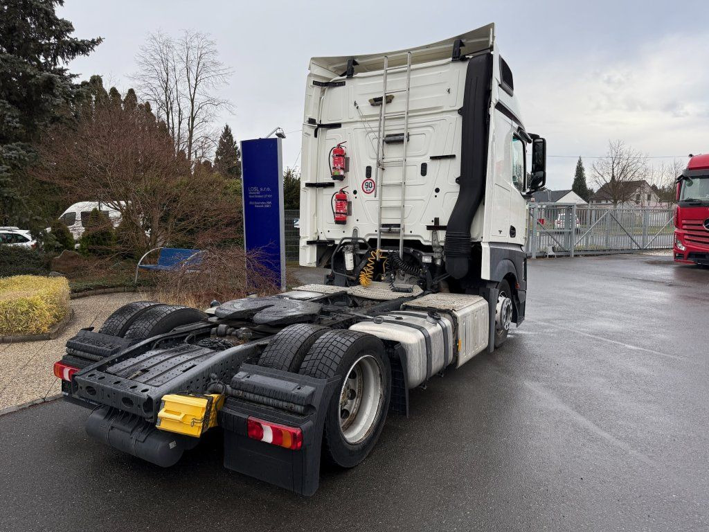 Mercedes-Benz 1845 Actros EURO 6 MEGA/lowdeck - Nyergesvontató: 4 kép. Mercedes-Benz 1845 Actros EURO 6 MEGA/lowdeck - Nyergesvontató: 4 kép.