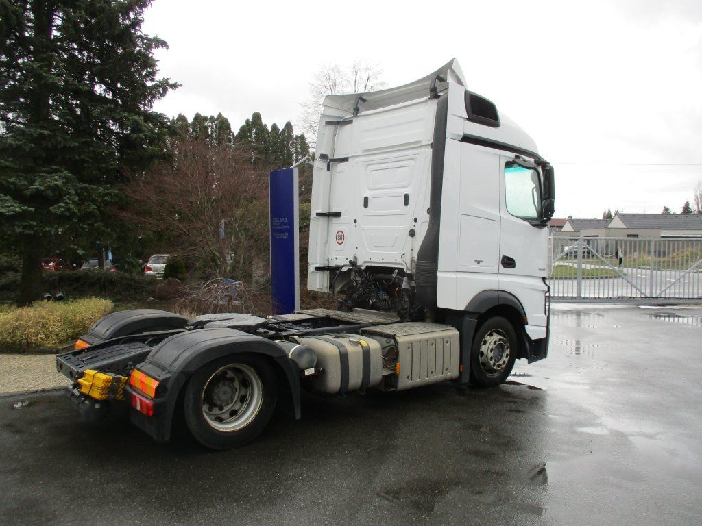 Mercedes-Benz 1845 Actros EURO 6 MEGA/lowdeck - Nyergesvontató: 4 kép. Mercedes-Benz 1845 Actros EURO 6 MEGA/lowdeck - Nyergesvontató: 4 kép.