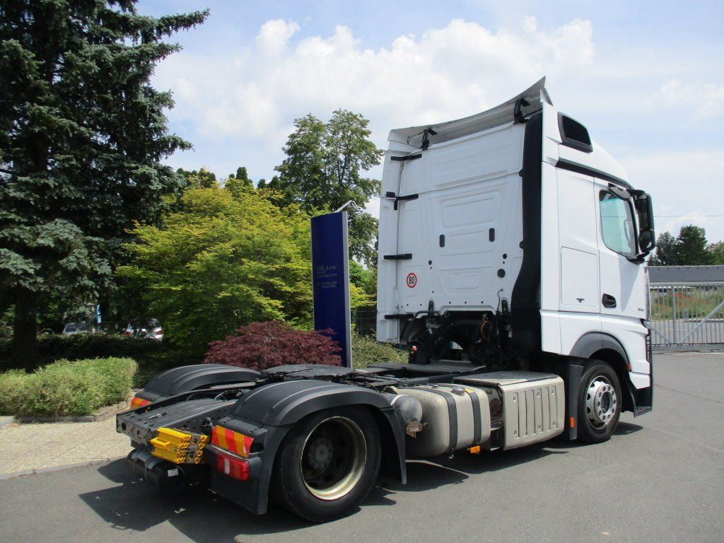 Mercedes-Benz 1845 Actros EURO 6 MEGA/lowdeck - Nyergesvontató: 5 kép. Mercedes-Benz 1845 Actros EURO 6 MEGA/lowdeck - Nyergesvontató: 5 kép.