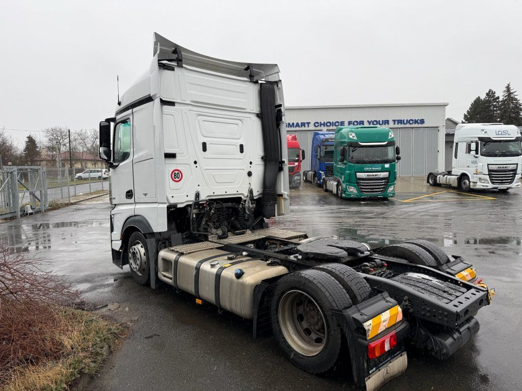 Mercedes-Benz 1845 Actros EURO 6 MEGA/lowdeck - Nyergesvontató: 4 kép. Mercedes-Benz 1845 Actros EURO 6 MEGA/lowdeck - Nyergesvontató: 4 kép.