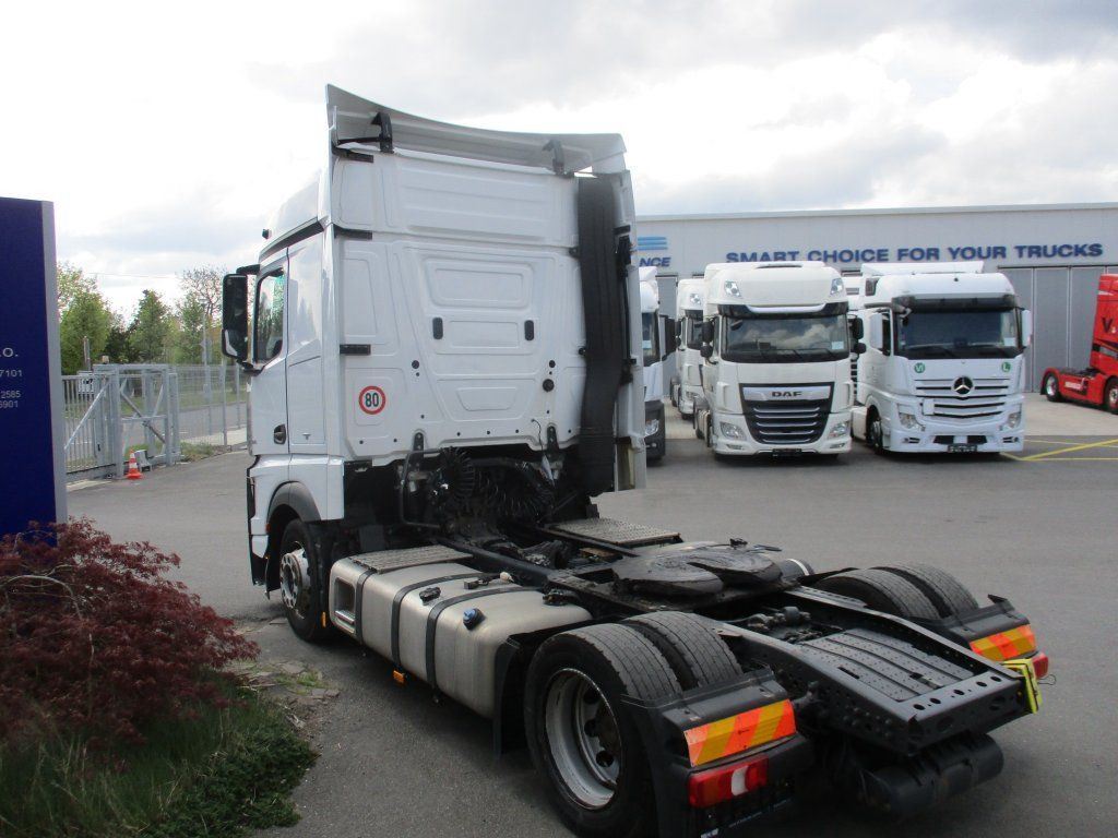 Mercedes-Benz 1845 Actros EURO 6 MEGA/lowdeck - Nyergesvontató: 5 kép. Mercedes-Benz 1845 Actros EURO 6 MEGA/lowdeck - Nyergesvontató: 5 kép.