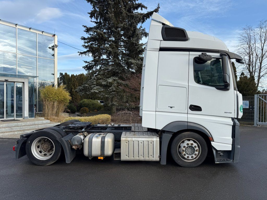 Mercedes-Benz 1845 Actros EURO 6 MEGA/lowdeck - Nyergesvontató: 3 kép. Mercedes-Benz 1845 Actros EURO 6 MEGA/lowdeck - Nyergesvontató: 3 kép.