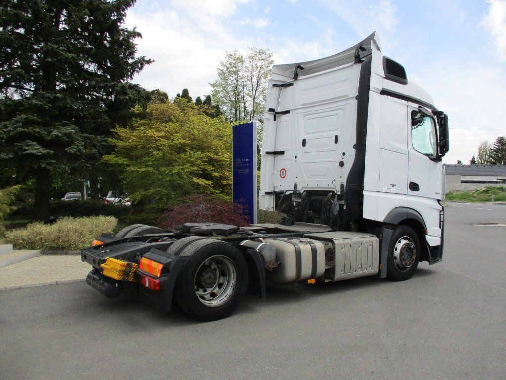 Mercedes-Benz 1845 Actros EURO 6 MEGA/lowdeck - Nyergesvontató: 5 kép. Mercedes-Benz 1845 Actros EURO 6 MEGA/lowdeck - Nyergesvontató: 5 kép.