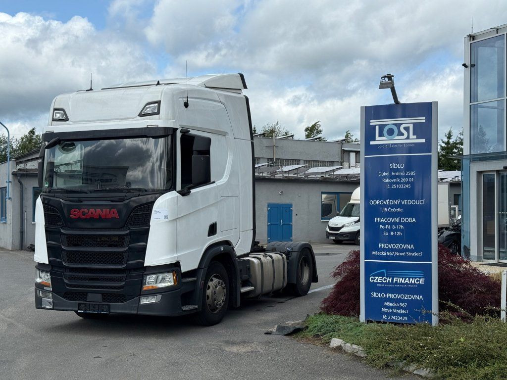Scania R450 Euro 6 - Nyergesvontató: 1 kép. Scania R450 Euro 6 - Nyergesvontató: 1 kép.