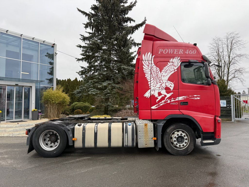Volvo FH13 460 Globetrotter Euro 5 - Nyergesvontató: 4 kép. Volvo FH13 460 Globetrotter Euro 5 - Nyergesvontató: 4 kép.