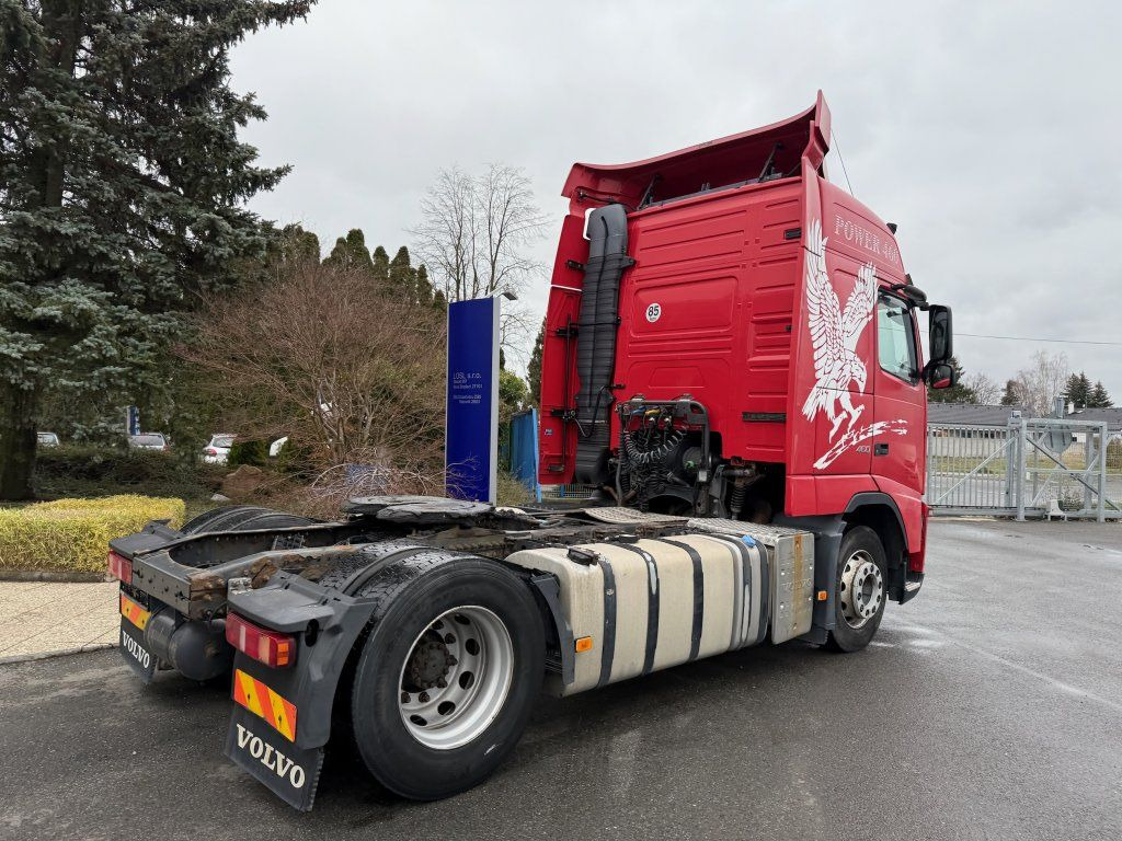 Volvo FH13 460 Globetrotter Euro 5 - Nyergesvontató: 5 kép. Volvo FH13 460 Globetrotter Euro 5 - Nyergesvontató: 5 kép.