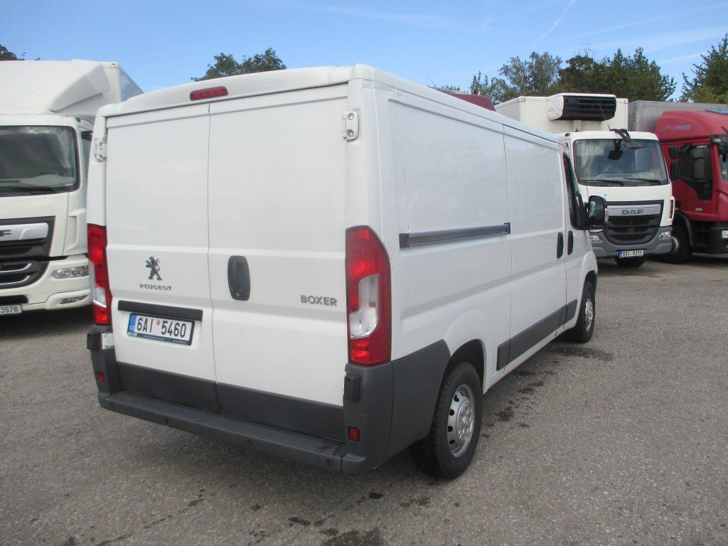 Peugeot Boxer L2H1 - Hűtős kisteherautó: 5 kép. Peugeot Boxer L2H1 - Hűtős kisteherautó: 5 kép.