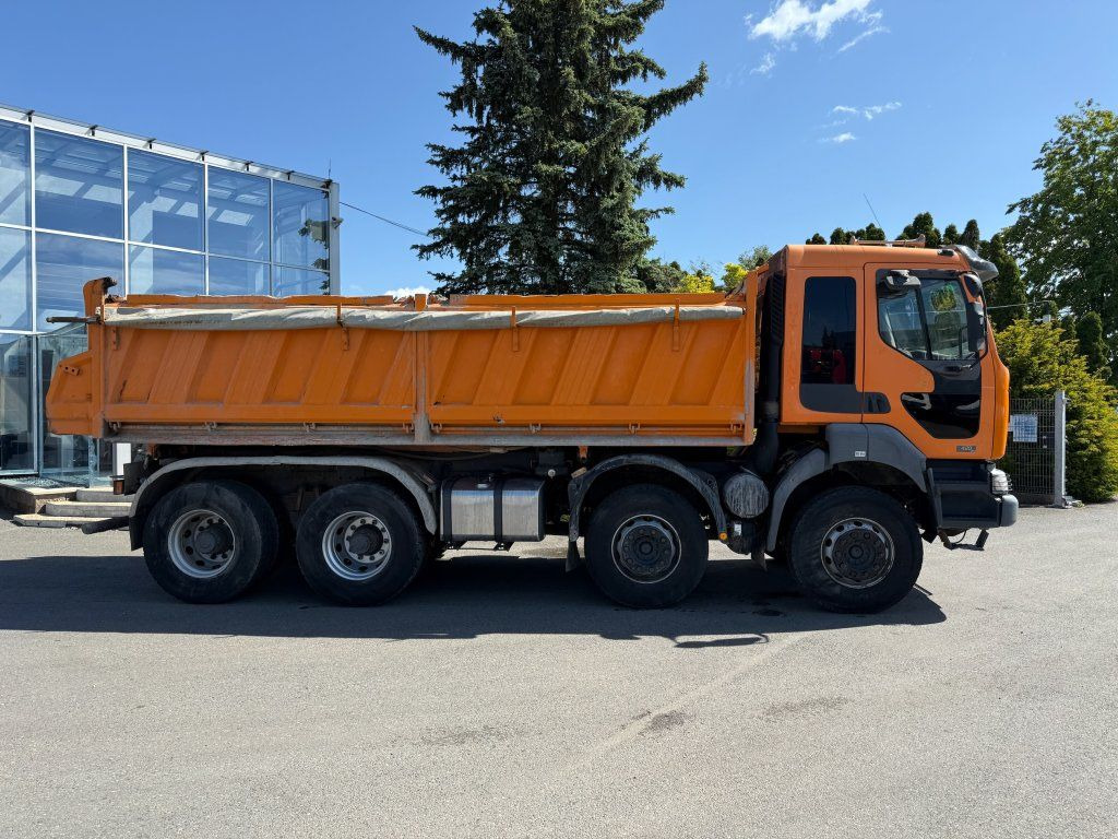 Renault Kerax 420 S3 8x4 EURO 3 - Billenőplatós teherautó: 4 kép. Renault Kerax 420 S3 8x4 EURO 3 - Billenőplatós teherautó: 4 kép.