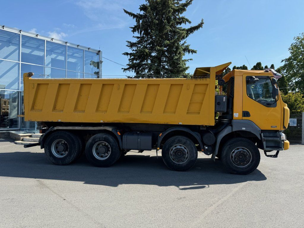 Renault Kerax 420 S3 8x4 EURO 3 - Billenőplatós teherautó: 4 kép. Renault Kerax 420 S3 8x4 EURO 3 - Billenőplatós teherautó: 4 kép.
