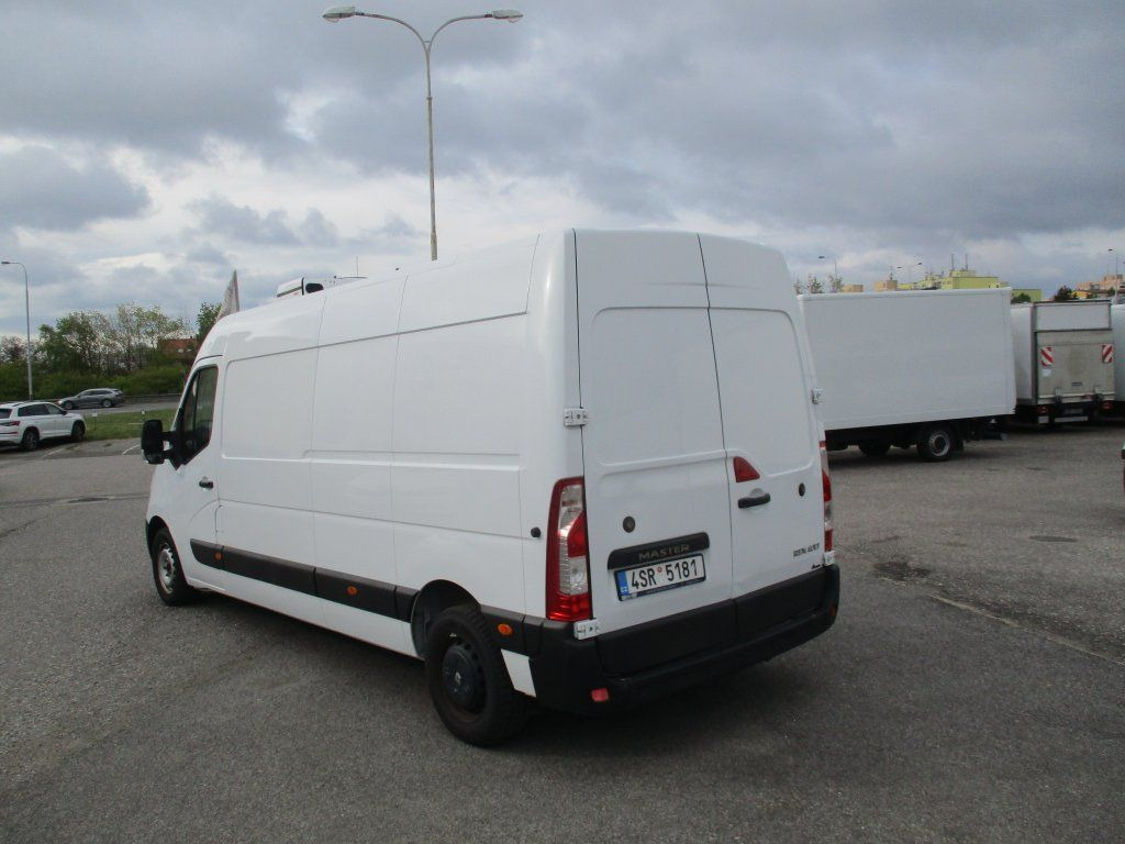 Renault Master 2,3 dCi - Hűtős kisteherautó: 3 kép. Renault Master 2,3 dCi - Hűtős kisteherautó: 3 kép.