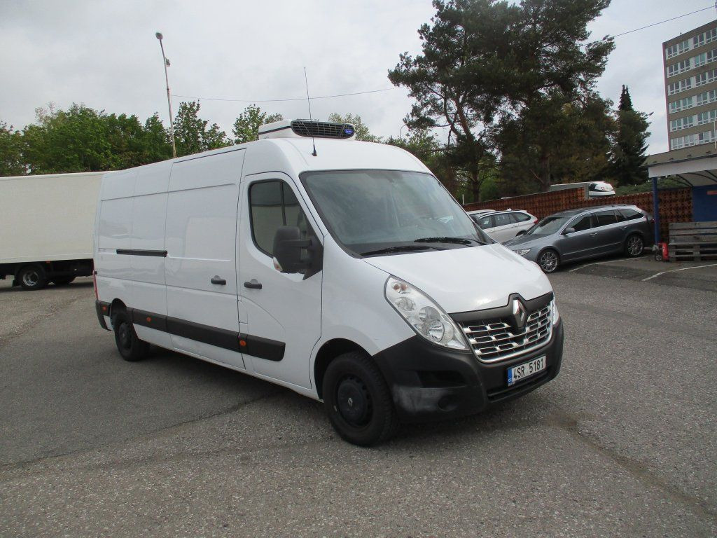 Renault Master 2,3 dCi - Hűtős kisteherautó: 2 kép. Renault Master 2,3 dCi - Hűtős kisteherautó: 2 kép.