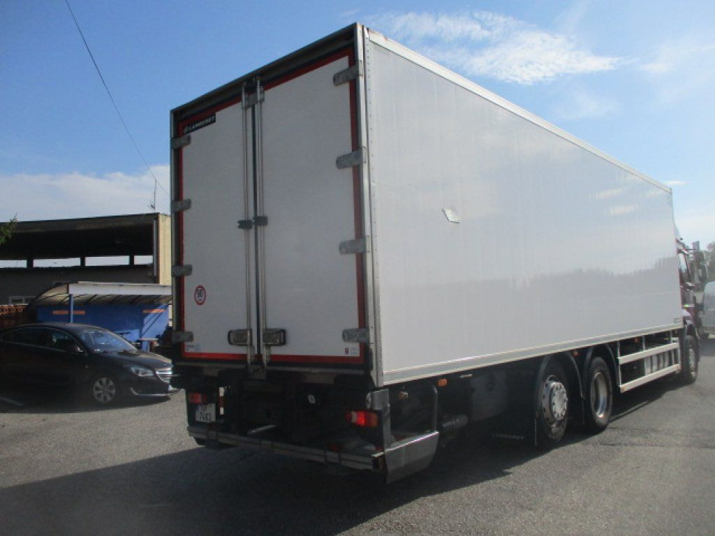 Renault Premium 460, 6x2 - Hűtős teherautó: 3 kép. Renault Premium 460, 6x2 - Hűtős teherautó: 3 kép.