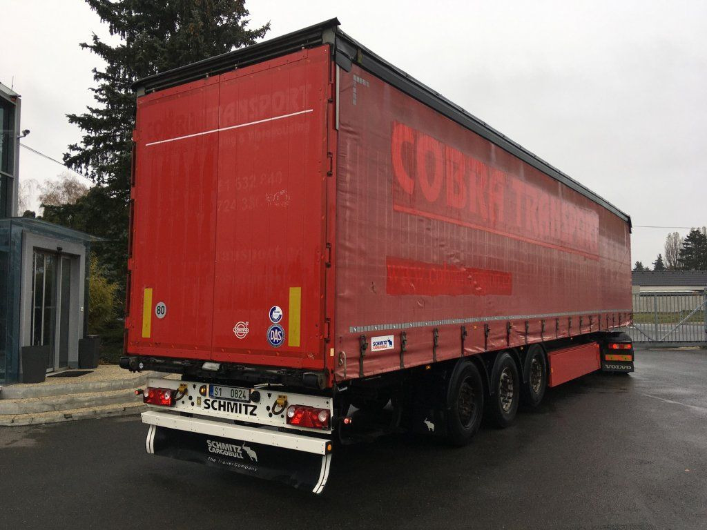 Schmitz Cargobull SCB*S3T standard/lifting roof/Hubdach 2,70-2,85m - Ponyvás félpótkocsi: 4 kép. Schmitz Cargobull SCB*S3T standard/lifting roof/Hubdach 2,70-2,85m - Ponyvás félpótkocsi: 4 kép.
