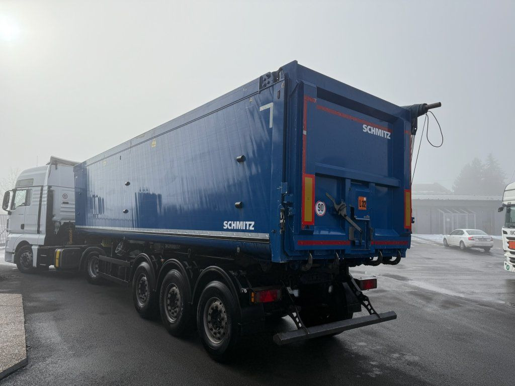 Schmitz Cargobull SKI 24 50 m3 - Félpótkocsi billenőplatós: 4 kép. Schmitz Cargobull SKI 24 50 m3 - Félpótkocsi billenőplatós: 4 kép.