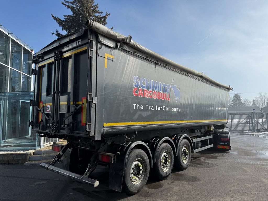 Schmitz Cargobull SKI 24 S3 50m3 - Félpótkocsi billenőplatós: 3 kép. Schmitz Cargobull SKI 24 S3 50m3 - Félpótkocsi billenőplatós: 3 kép.