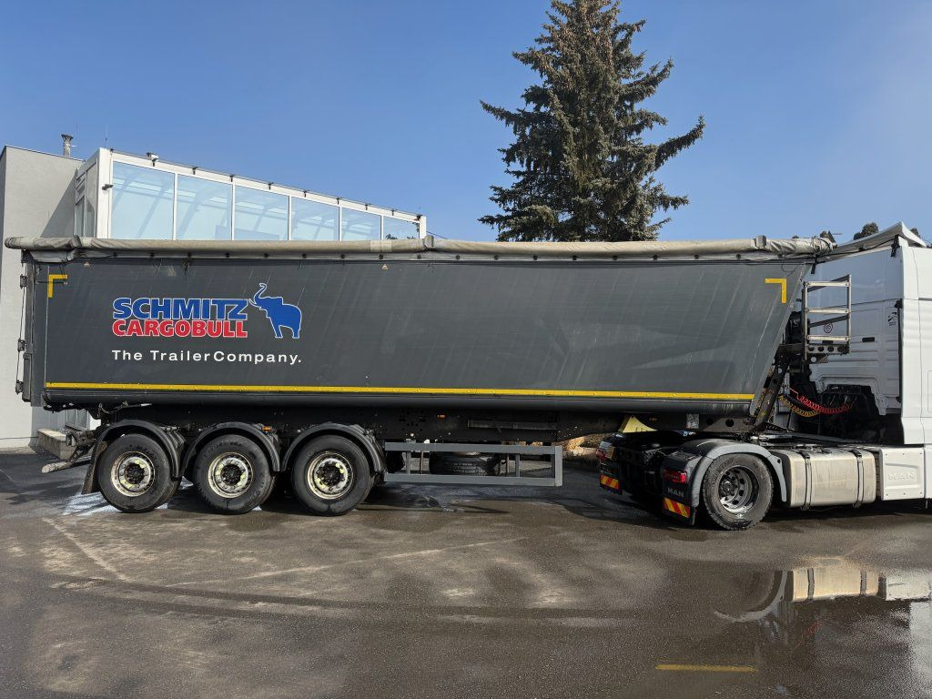 Schmitz Cargobull SKI 24 S3 50m3 - Félpótkocsi billenőplatós: 2 kép. Schmitz Cargobull SKI 24 S3 50m3 - Félpótkocsi billenőplatós: 2 kép.