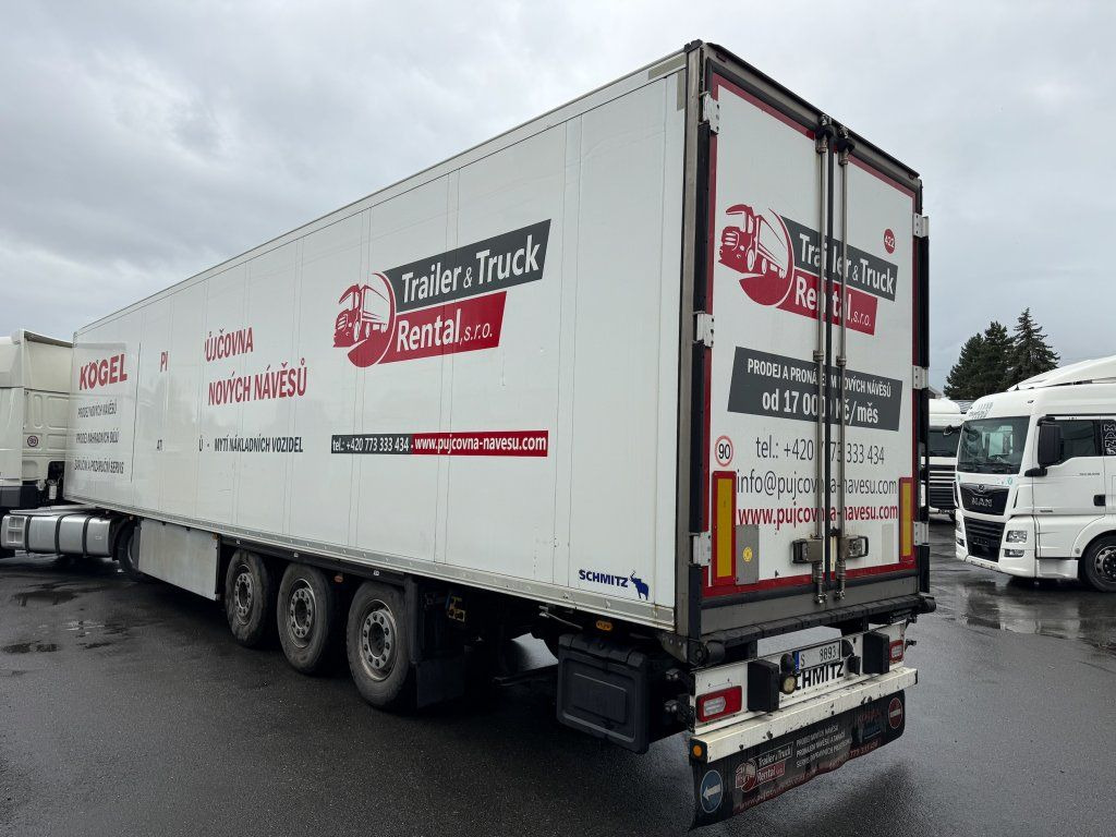 Schmitz Cargobull SKO24 - Félpótkocsi dobozos: 5 kép. Schmitz Cargobull SKO24 - Félpótkocsi dobozos: 5 kép.