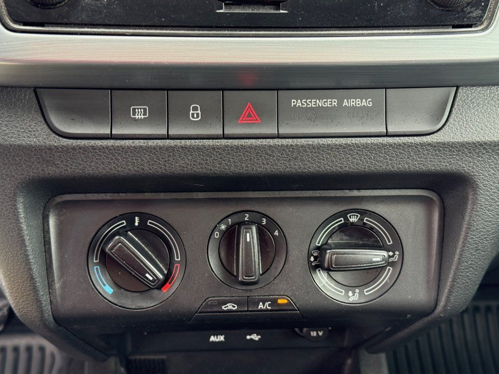 Kombi Skoda 1,4TDi kombi: 13 kép.