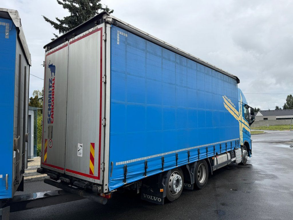 Volvo FH500 6x2 Euro 6 + Schmitz - Ponyvás teherautó: 3 kép. Volvo FH500 6x2 Euro 6 + Schmitz - Ponyvás teherautó: 3 kép.