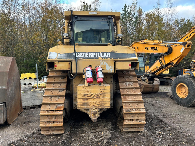 Caterpillar D8N - Buldózer: 5 kép. Caterpillar D8N - Buldózer: 5 kép.