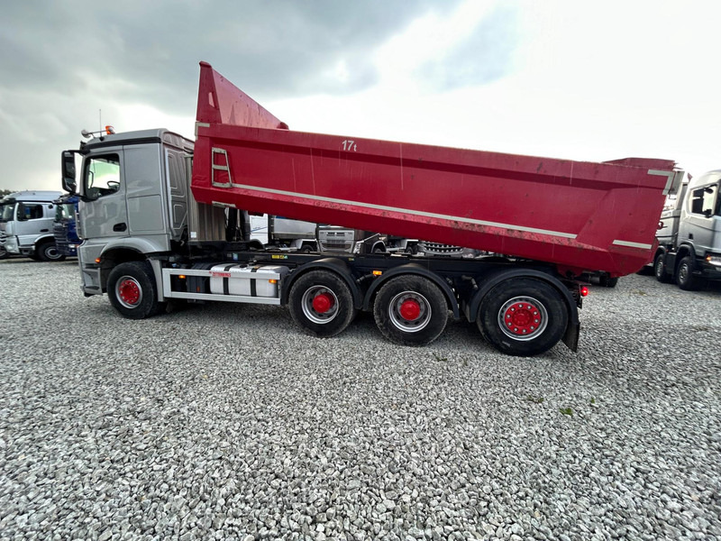Mercedes-Benz Arocs 3253 | TULOSSA - Billenőplatós teherautó: 5 kép. Mercedes-Benz Arocs 3253 | TULOSSA - Billenőplatós teherautó: 5 kép.