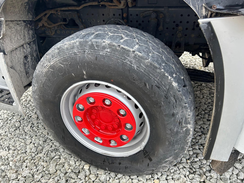 Billenőplatós teherautó Mercedes-Benz Arocs 3253 | TULOSSA: 12 kép.
