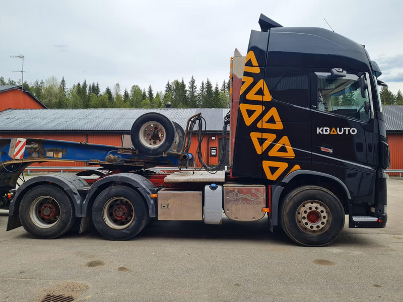 Volvo FH16 750 | 6x4 | ADR | 100 TON | ADR EXll, EXlll, AT | RETARDER | 100 TON VOLVO + VANG - Nyergesvontató: 3 kép. Volvo FH16 750 | 6x4 | ADR | 100 TON | ADR EXll, EXlll, AT | RETARDER | 100 TON VOLVO + VANG - Nyergesvontató: 3 kép.