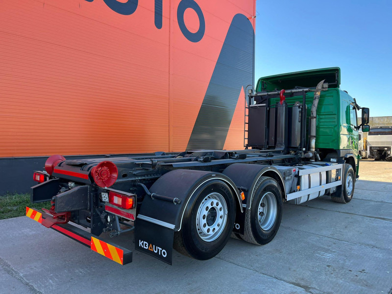 Volvo FM 450 | Hiab XR 17 ton | L=5300 mm - Horgos rakodó teherautó: 4 kép. Volvo FM 450 | Hiab XR 17 ton | L=5300 mm - Horgos rakodó teherautó: 4 kép.