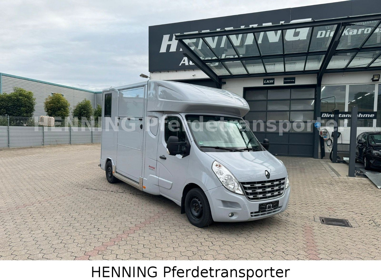 Renault Master 2-Sitzer - Állatszállító teherautó: 1 kép. Renault Master 2-Sitzer - Állatszállító teherautó: 1 kép.