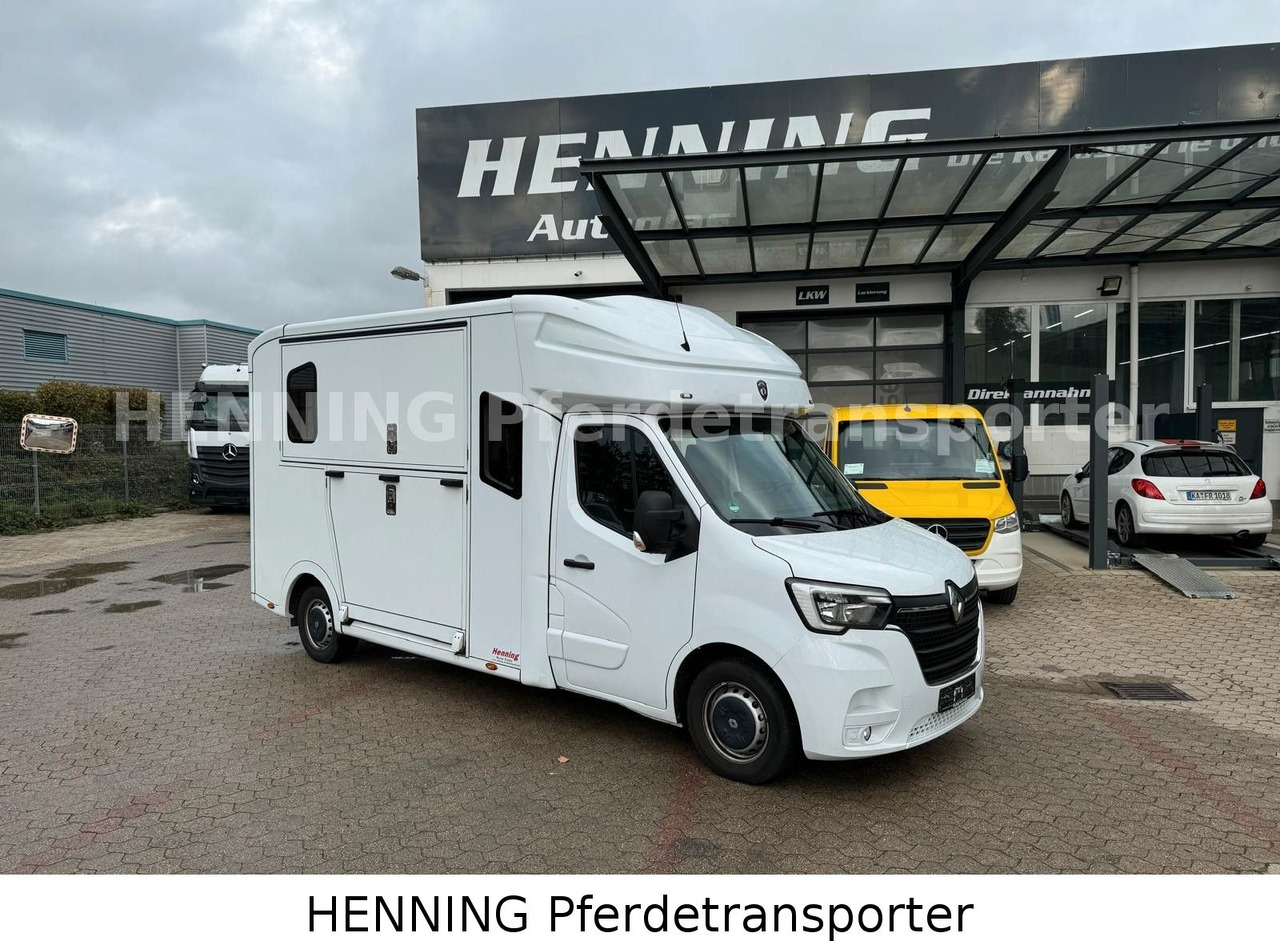 Renault Master 5 - Sitzer - Állatszállító teherautó: 1 kép. Renault Master 5 - Sitzer - Állatszállító teherautó: 1 kép.