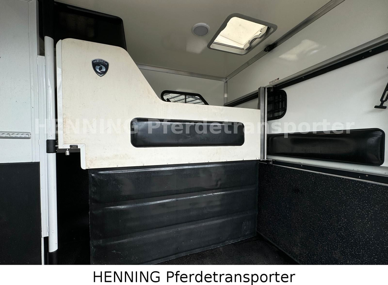 Renault Master 5 - Sitzer - Állatszállító teherautó: 5 kép. Renault Master 5 - Sitzer - Állatszállító teherautó: 5 kép.