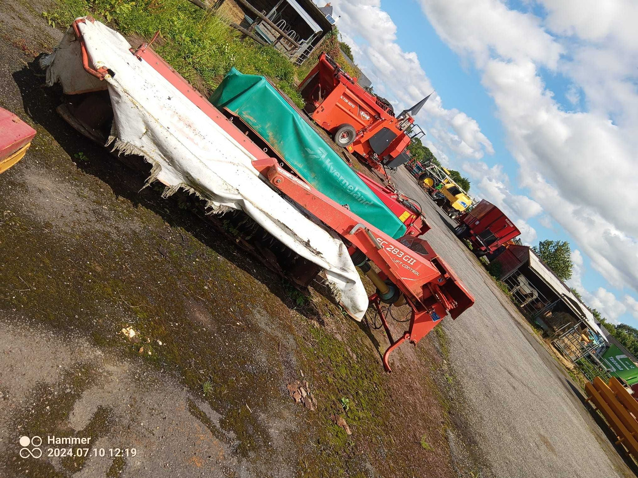 Kosiarka Kuhn fc 283 GII - Fűkasza: 2 kép. Kosiarka Kuhn fc 283 GII - Fűkasza: 2 kép.