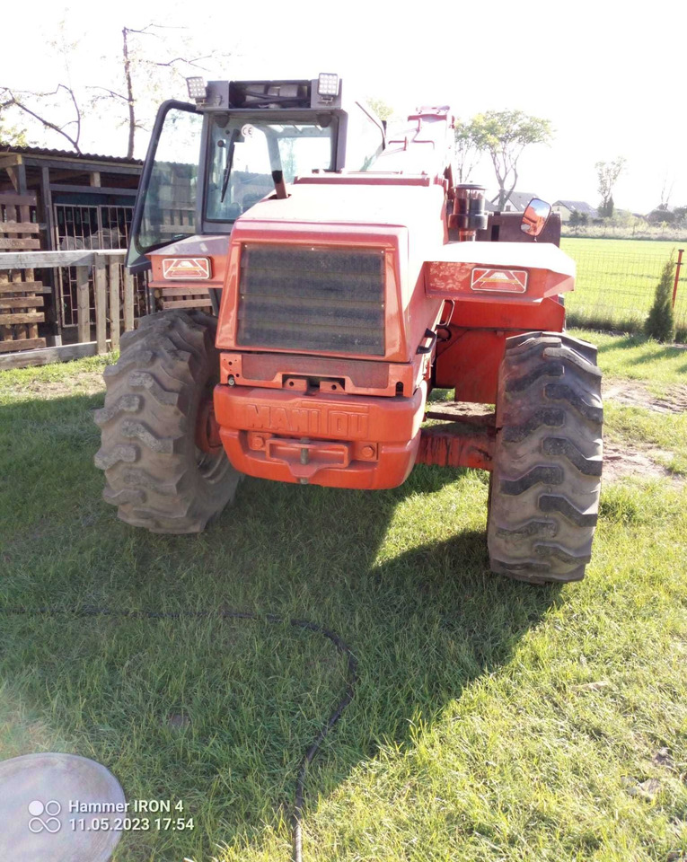Ładowarka teleskopowa Manitou 628 - Teleszkópos rakodó: 2 kép. Ładowarka teleskopowa Manitou 628 - Teleszkópos rakodó: 2 kép.