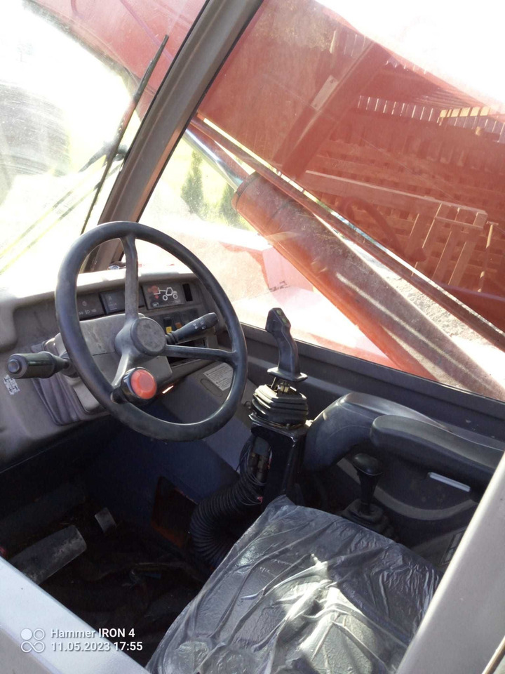 Ładowarka teleskopowa Manitou 628 - Teleszkópos rakodó: 3 kép. Ładowarka teleskopowa Manitou 628 - Teleszkópos rakodó: 3 kép.