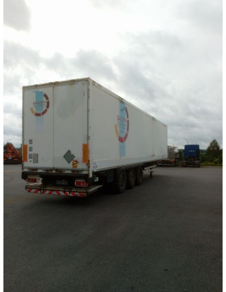 Krone - Félpótkocsi dobozos: 2 kép. Krone - Félpótkocsi dobozos: 2 kép.