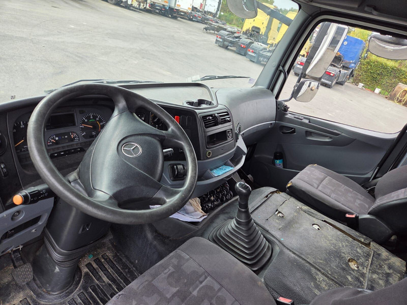 Mercedes-Benz Axor 1829 - full steel/lames - Ponyvás teherautó: 5 kép. Mercedes-Benz Axor 1829 - full steel/lames - Ponyvás teherautó: 5 kép.