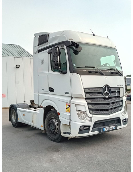 Mercedes-Benz Actros 1848 - noise in engine - Nyergesvontató: 1 kép. Mercedes-Benz Actros 1848 - noise in engine - Nyergesvontató: 1 kép.