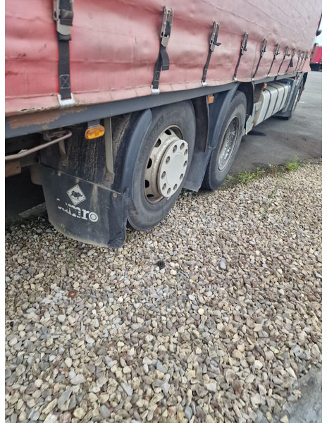 Renault Premium 450dxi - Ponyvás teherautó: 3 kép. Renault Premium 450dxi - Ponyvás teherautó: 3 kép.