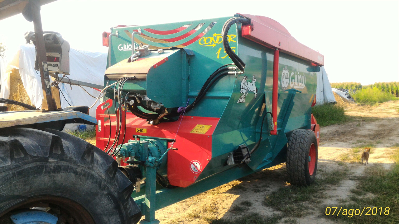ITALMIX GILIOLI CONDOR - Etetőkocsi: 2 kép. ITALMIX GILIOLI CONDOR - Etetőkocsi: 2 kép.
