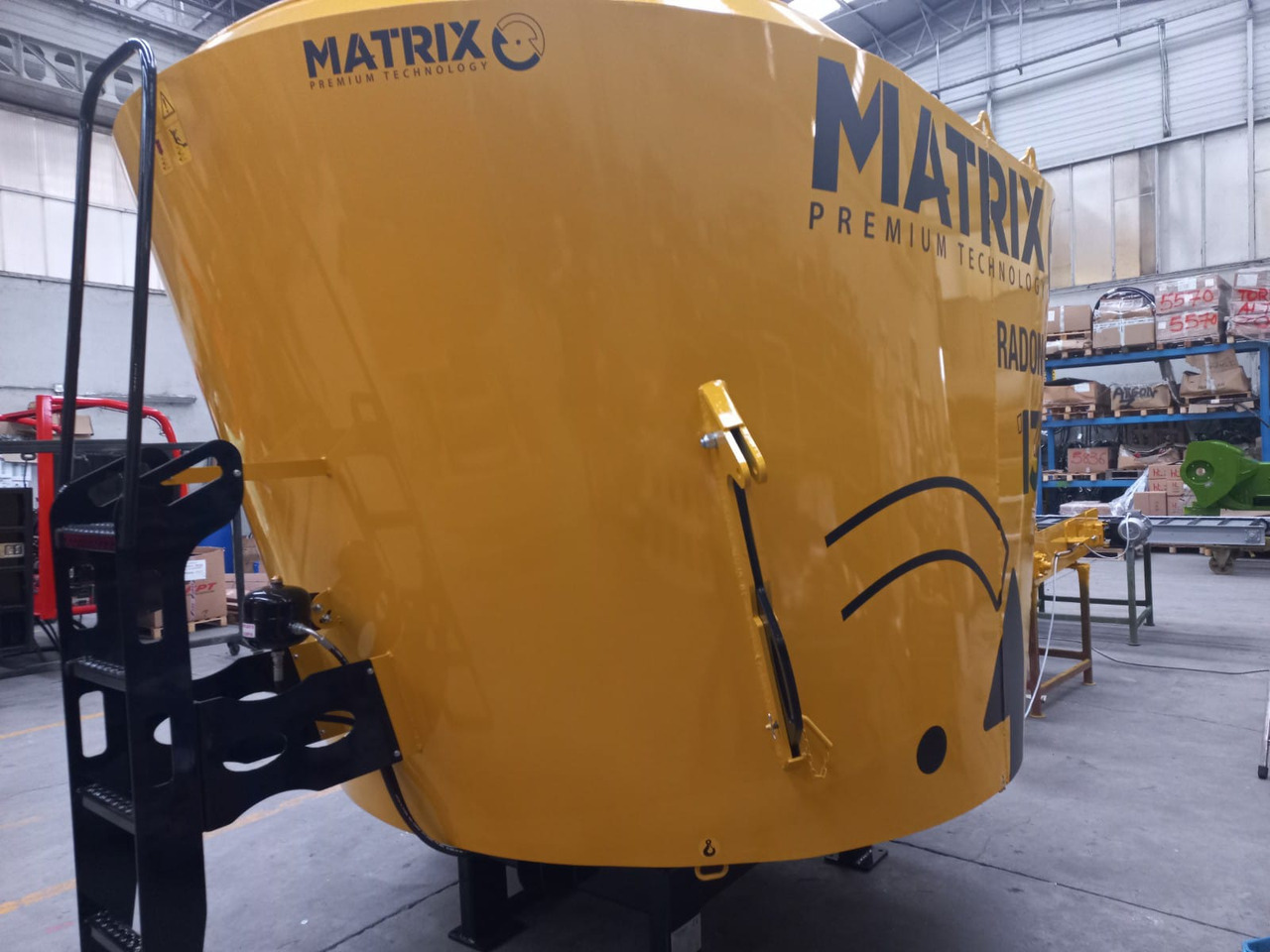 Italmix matrix radon bio elettric - Etetőkocsi: 4 kép. Italmix matrix radon bio elettric - Etetőkocsi: 4 kép.