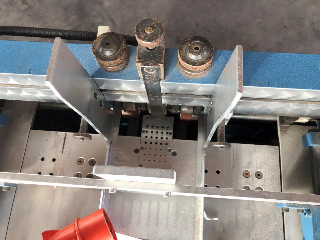 Bickel SFE Block feeder Suction feeder Sliding feeder - Hajtógatógép: 5 kép. Bickel SFE Block feeder Suction feeder Sliding feeder - Hajtógatógép: 5 kép.