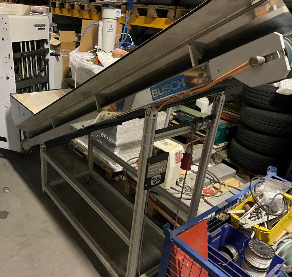 Chip conveyor - chip conveyor Buschgraph Busch SF 145-50 P - Futószalag: 1 kép. Chip conveyor - chip conveyor Buschgraph Busch SF 145-50 P - Futószalag: 1 kép.