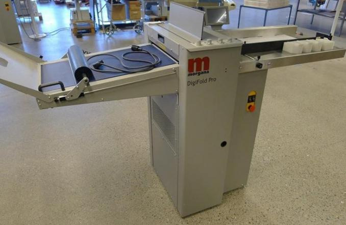 Ernst Nagel/Morgana Digifold Pro creasing and folding machine - Hajtógatógép: 1 kép. Ernst Nagel/Morgana Digifold Pro creasing and folding machine - Hajtógatógép: 1 kép.