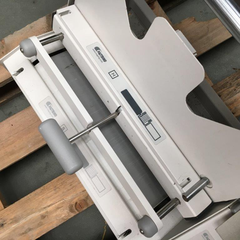 Fastbind Elite binding machine - Spirálozógép: 3 kép. Fastbind Elite binding machine - Spirálozógép: 3 kép.